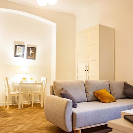 Mieszkanie W Sercu Warszawy Warsaw Exterior photo